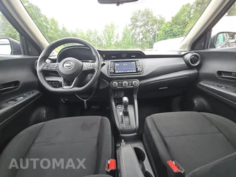 2025 Nissan Kicks Play – miniatura 11