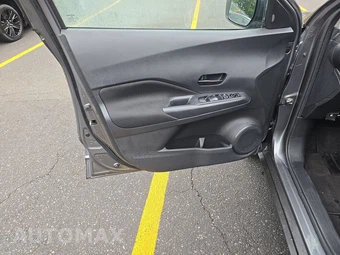 2025 Nissan Kicks Play – miniatura 9