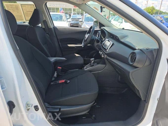 2025 Nissan Kicks Play – miniatura 15