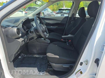 2025 Nissan Kicks Play – miniatura 3