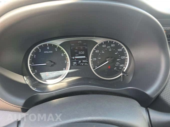 2025 Nissan Kicks Play – miniatura 6
