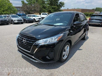 2025 Nissan Kicks Play