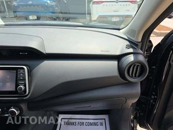 2025 Nissan Kicks Play – miniatura 19