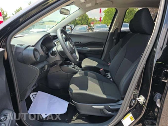 2025 Nissan Kicks Play – miniatura 6
