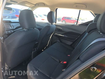 2025 Nissan Kicks Play - miniatura 13