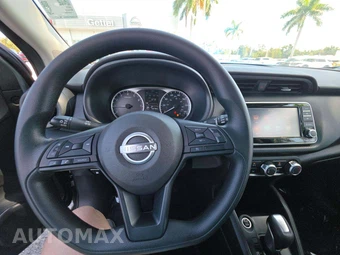 2025 Nissan Kicks Play – miniatura 10