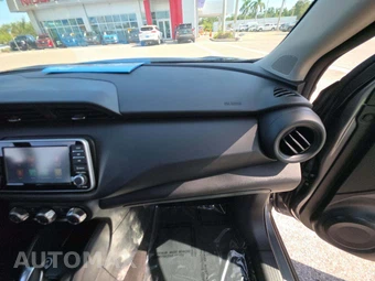 2025 Nissan Kicks Play – miniatura 19