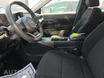 2025 Nissan Kicks S – miniatura 5