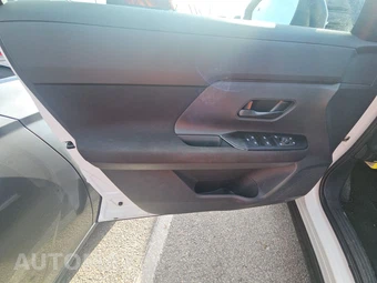 2025 Nissan Kicks S – miniatura 15