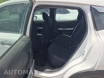 2025 Nissan Kicks S - miniatura 13