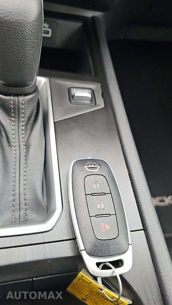 2025 Nissan Kicks S – miniatura 21