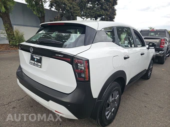 2025 Nissan Kicks S – miniatura 4
