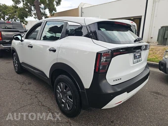 2025 Nissan Kicks S – miniatura 6