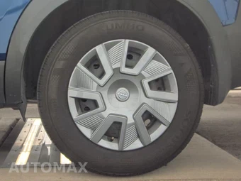2025 Nissan Kicks S – miniatura 12