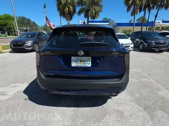 2025 Nissan Kicks S – miniatura 4