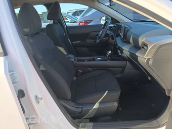 2025 Nissan Kicks S – miniatura 8