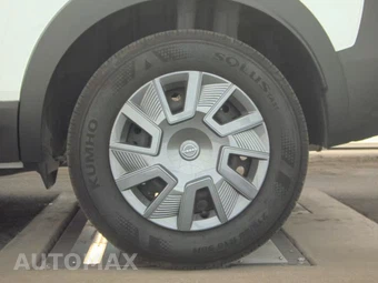 2025 Nissan Kicks S – miniatura 12