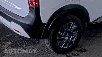 2025 Nissan Kicks S – miniatura 9