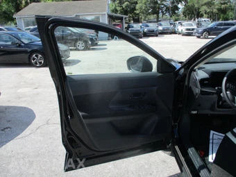2025 Nissan Kicks S - miniatura 9