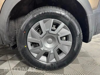 2025 Nissan Kicks S - miniatura 40