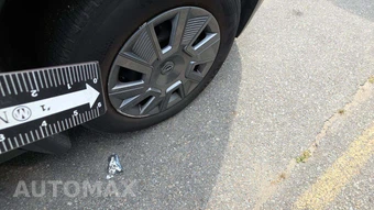 2025 Nissan Kicks S - miniatura 24