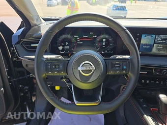 2025 Nissan Kicks SR – miniatura 11