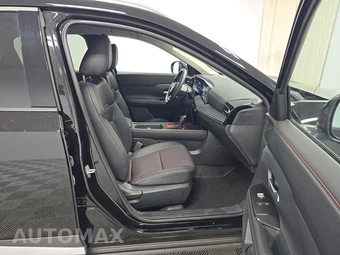 2025 Nissan Kicks SR – miniatura 8