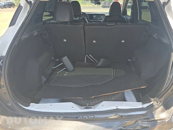 2025 Nissan Kicks SR – miniatura 16