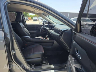 2025 Nissan Kicks SR – miniatura 15