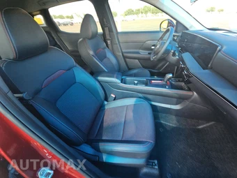 2025 Nissan Kicks SR – miniatura 8