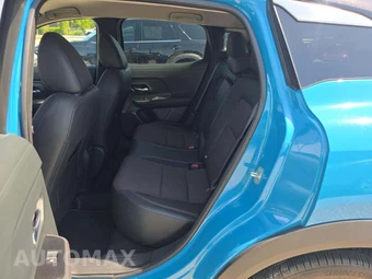 2025 Nissan Kicks SR - miniatura 10