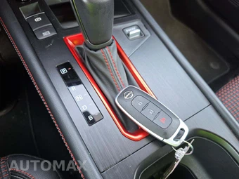 2025 Nissan Kicks SR - miniatura 5