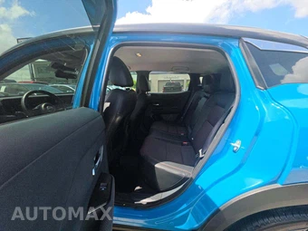 2025 Nissan Kicks SR – miniatura 10