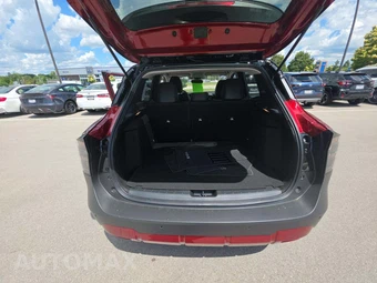 2025 Nissan Kicks SR – miniatura 11