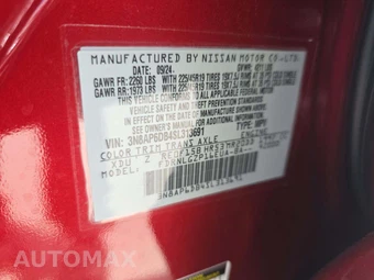 2025 Nissan Kicks SR – miniatura 2