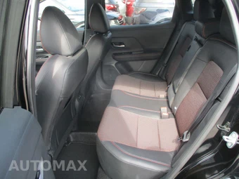 2025 Nissan Kicks SR - miniatura 17