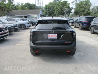 2025 Nissan Kicks SR - miniatura 3