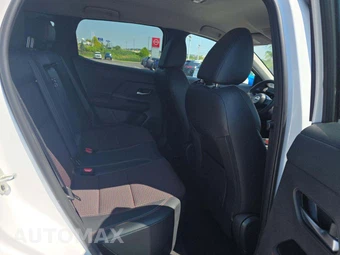 2025 Nissan Kicks SR – miniatura 13