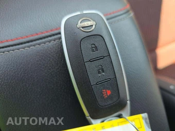 2025 Nissan Kicks SR – miniatura 5