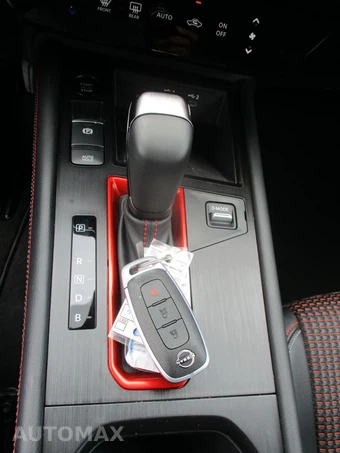 2025 Nissan Kicks SR - miniatura 16