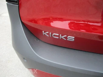 2025 Nissan Kicks SR - miniatura 30