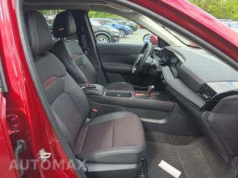 2025 Nissan Kicks SR – miniatura 18