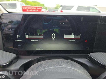 2025 Nissan Kicks SR – miniatura 9