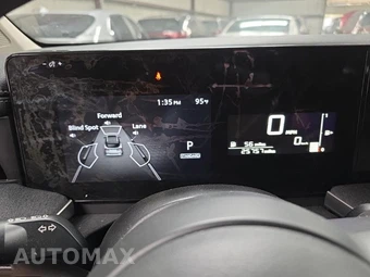 2025 Nissan Kicks SV – miniatura 9