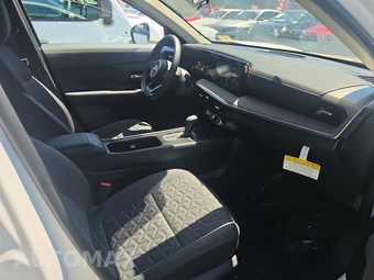 2025 Nissan Kicks SV – miniatura 8
