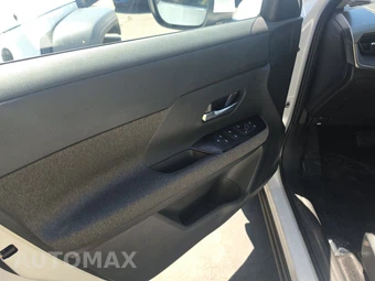 2025 Nissan Kicks SV – miniatura 9