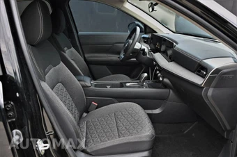 2025 Nissan Kicks SV - miniatura 14
