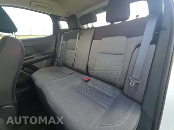 2025 Nissan Kicks SV – miniatura 10