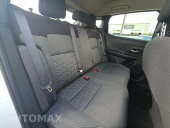 2025 Nissan Kicks SV – miniatura 13