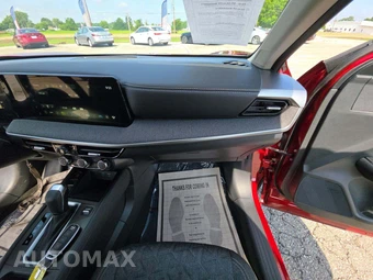 2025 Nissan Kicks SV – miniatura 16